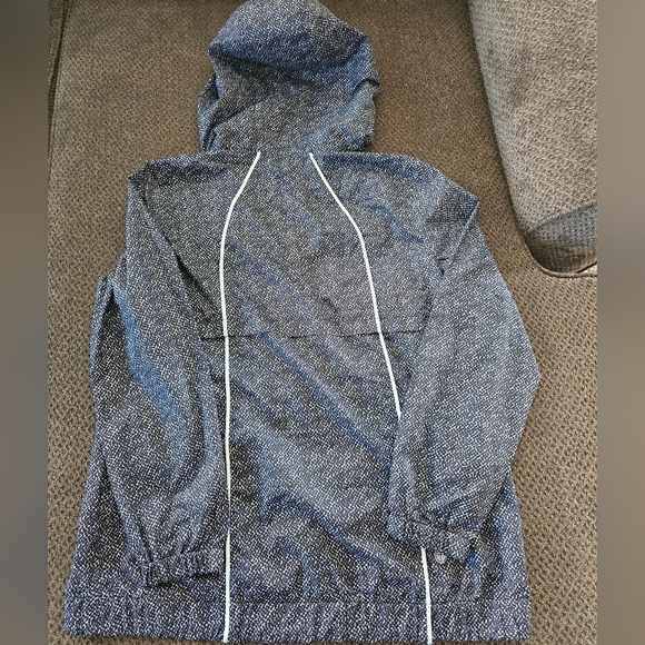 T by Talbots Windbreaker Hoodie Jacket Women M Full Zip BlackWhite   Lightweight - Picture 11 of 14